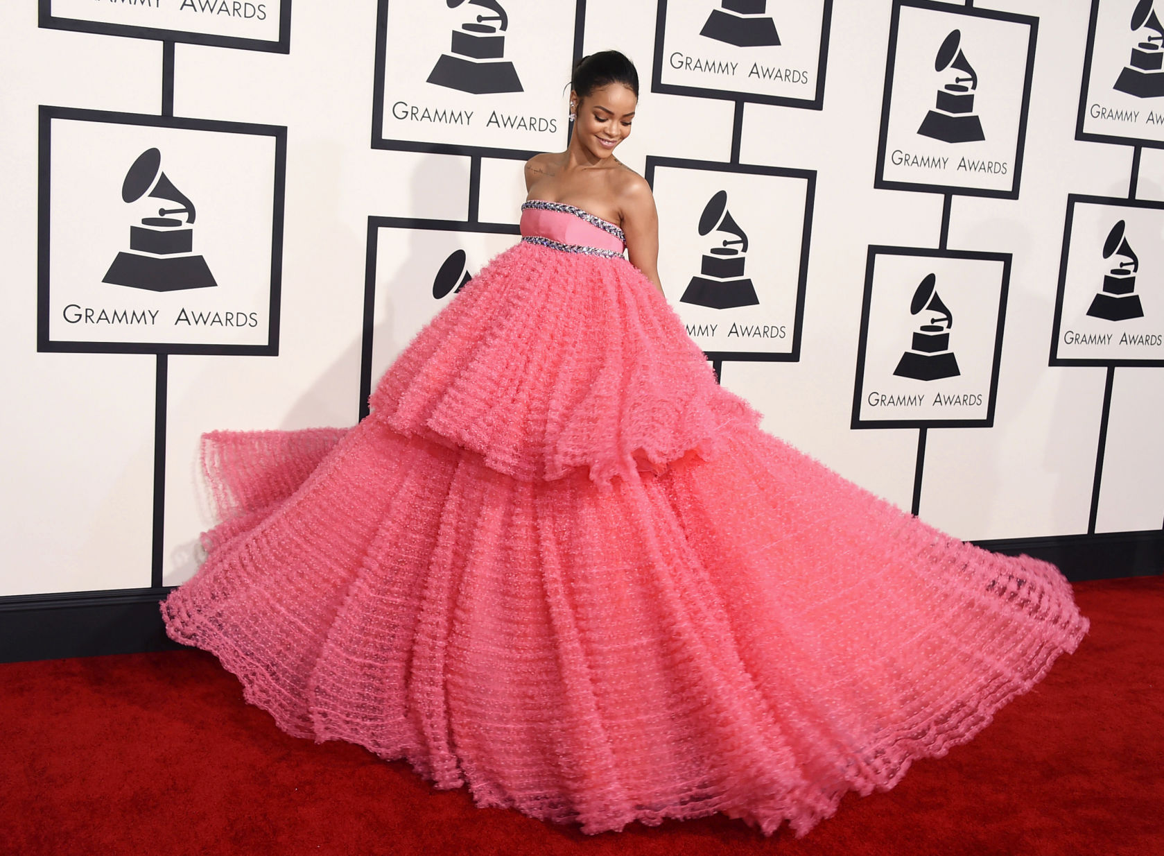 Music Grammywatch Fashion Moments